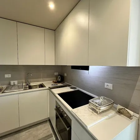 Desenzano Lakeview - Luxury Flat * Desenzano del Garda